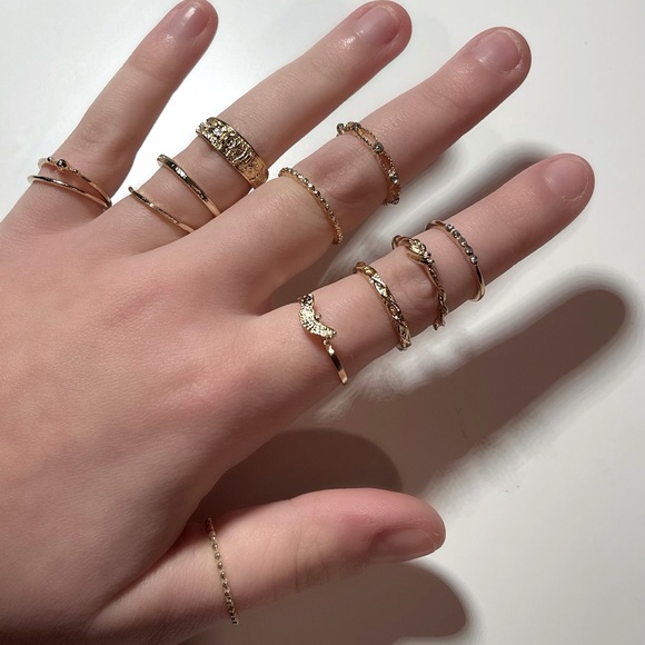 12 Gold Rings Set - Picture 2 of 3